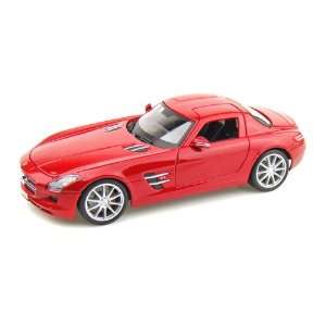  Mercedes Benz SLS AMG Gullwing 1/18 Red: Toys & Games
