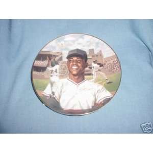  Superstars of Baseball Willie Say Hey Mays Collector Plate 