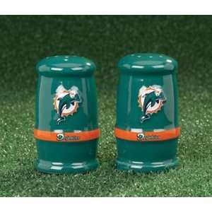  Miami Dolphins Salt & Pepper Shaker Set: Sports & Outdoors
