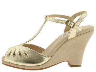 Steve Madden Torcch Wedge Leather NIB Size 8 Gold $75  