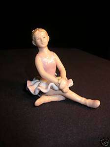 Young Girl Ballerina/Ballet Dance Sitting Figurine #876  