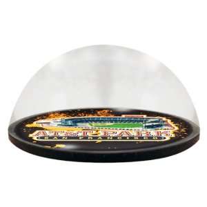   Giants Round Crystal Magnetized Paperweight