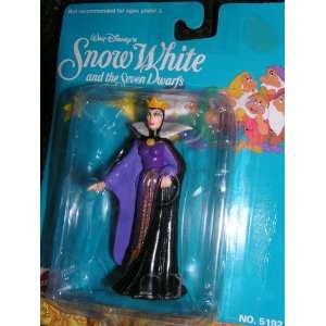  Disney Snow White QUEEN Toy Figure: Toys & Games