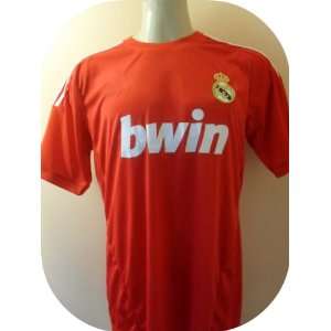  REAL MADRID # 10 OZIL AWAY SOCCCER JERSEY SIZE LARGE.NEW 