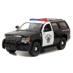  Jada 1/24 CHP Highway Patrol Police Chevy Tahoe: Toys 