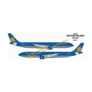  Dragon Wings Vietnam Airlines A330 300 N225LF: Toys 