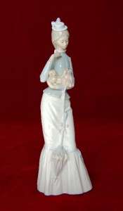 LLADRO WALKING WITH THE DOG #4893 MINT! LARGE! MAGNIFICENT PIECE 