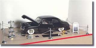 18 show car display diorama DN5 (93370 bytes)