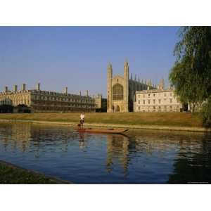 Punt on the Backs, River Cam, Kings College, Cambridge, Cambridgeshire 