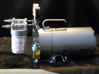 Gast Vacuum Pump Model 0522 V4B G180DX  