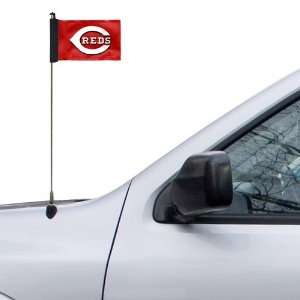  Cincinnati Reds 4 x 5.5 Red Car Antenna Flag Sports 