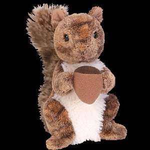  TY Beanie Baby   NUTTY the Squirrel Toys & Games