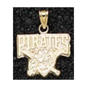  Pittsburgh Pirates 14K Gold Club Logo Pendant: Sports 