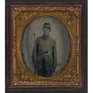   in Union uniform with bayoneted musket,knife,revolver: Home & Kitchen