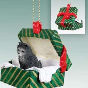  Chow Chow Green Gift Box Dog Ornament   Blue: Home 
