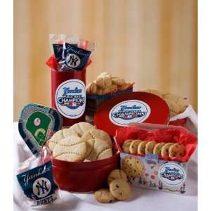  New York Yankees Sweet Spot Cookie Gift Tower: Sports 