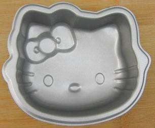 Hello Kitty Cake Pan Mold Metal Aluminum Non Stick Sanrio Bake Kitchen 