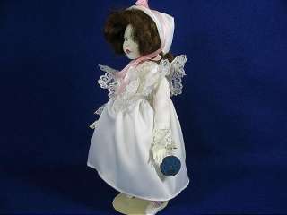 10 Small Sister Royal Doulton Doll/Nisbet DN19, Kate Greenaway Free 
