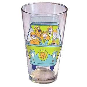    Scooby Doo Mystery Machine Beer Soda Pint Glass: Kitchen & Dining