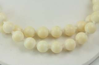   Costume Jewelry 36 Plastic Pop Beads Creamy White Plastic Necklace