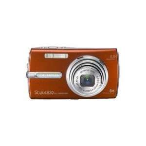  Olympus Stylus 830 8 Megapixel Digital Camera with case 