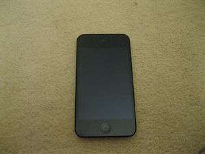 Apple iPod touch 4th Gen. Black (32 GB) BUNDLE INCLUDES CASE&ARM BAND 