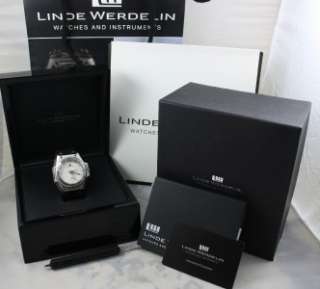LINDE WERDELIN 3 TIMER WITH SILVER DIAL ON NEW TEXTILE STRAP  