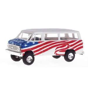   Trident HO Chevrolet Sportvan w/American Flag Graphics