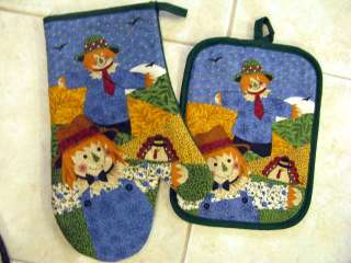 POT HOLDER AND MITT SET  FALL COLORS GREAT SCARECROWS  