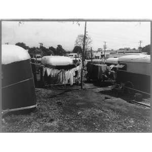   Charlestown, In. Indiana 1942, A licensed trailer camp: Home & Kitchen