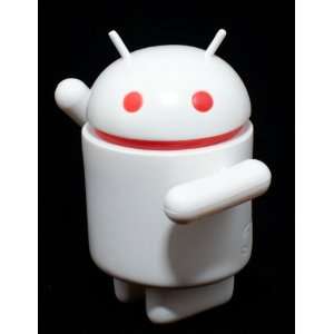   : Android Mini Collectible Figure 3   White/Red Robot: Toys & Games