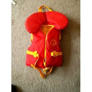 com Beacon childs life vest front zippered with attached head support 