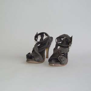 Liliana Womens Versace 3 Ankle Strap Sandal, Grey, Size 5.5   $39 