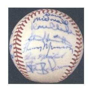   Yankees Team Signed Baseball   Autographed Baseballs 